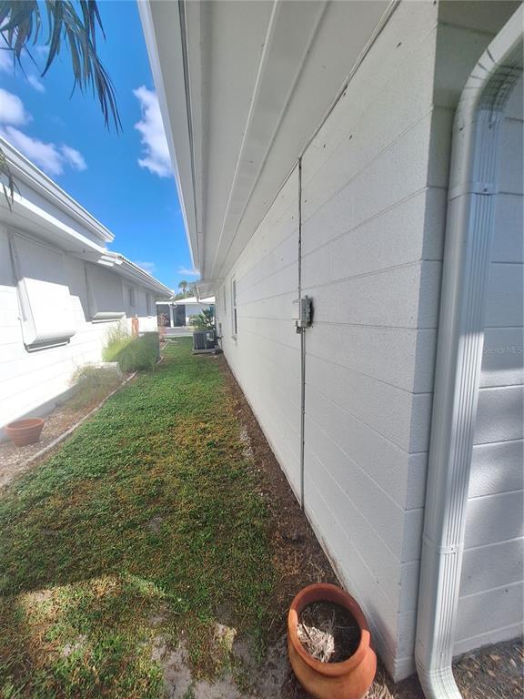 Building Photo - 1738 Caribbean Cir