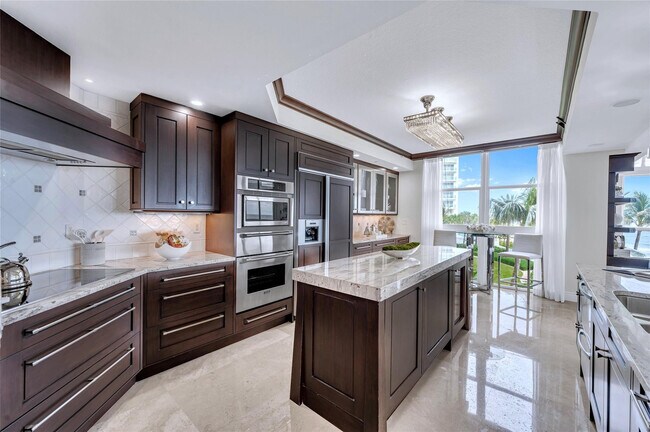 Building Photo - 3200 N Ocean Blvd