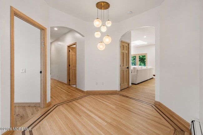 Building Photo - 415 Windermere Ave
