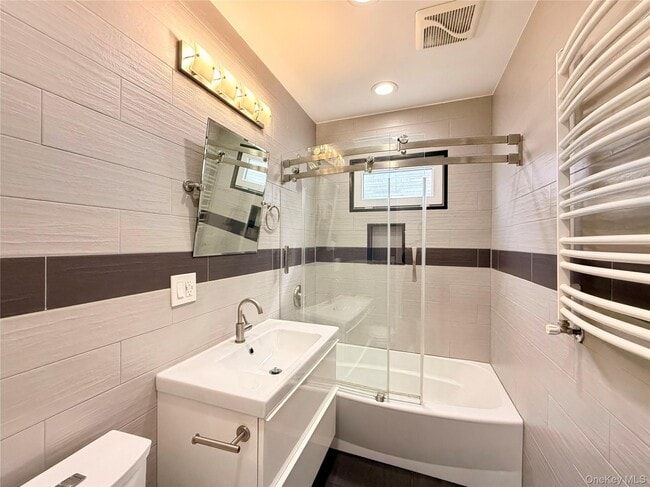 Building Photo - 70-27 65th St