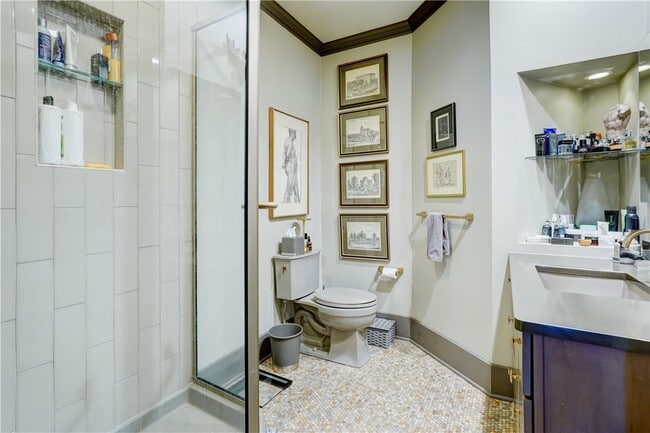 Building Photo - 249 S Goodman St