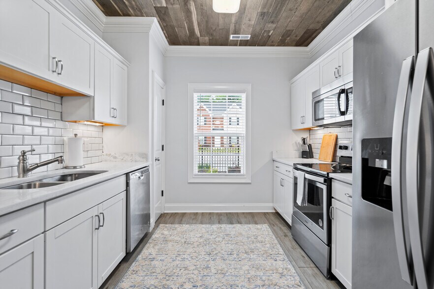 Building Photo - 1184 Waxwing Dr