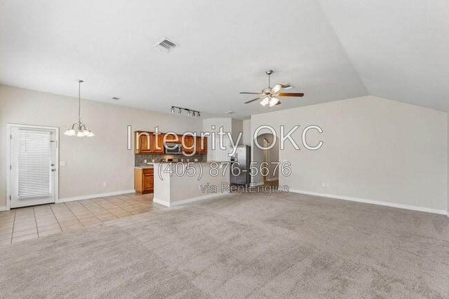 Building Photo - 2800 NW 184th St