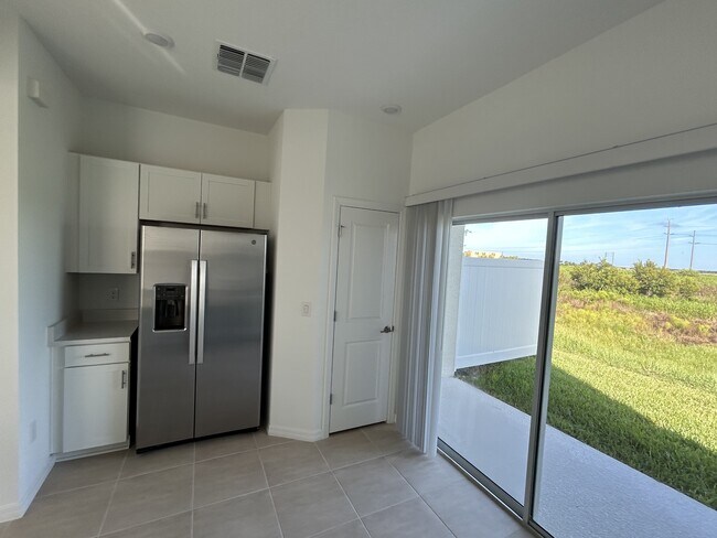 Building Photo - 6266 Whetstone Ct