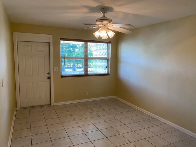 Building Photo - 1172 Surf Rd