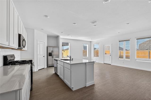 Building Photo - 9413 Suttonridge Dr