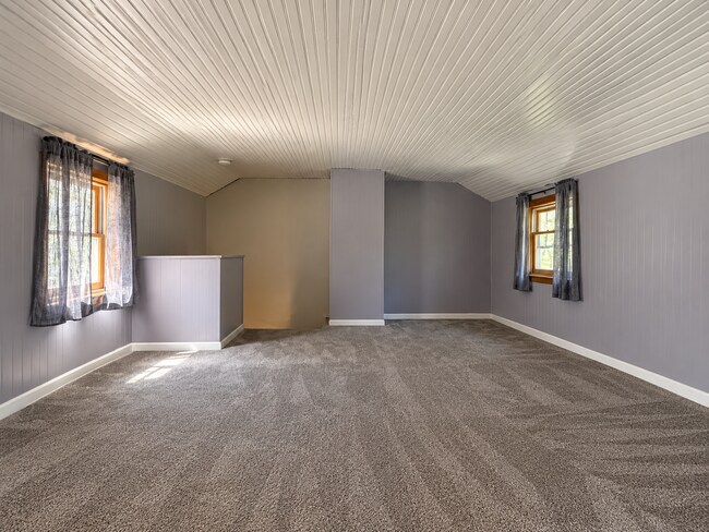 Building Photo - 10365 Lilac St