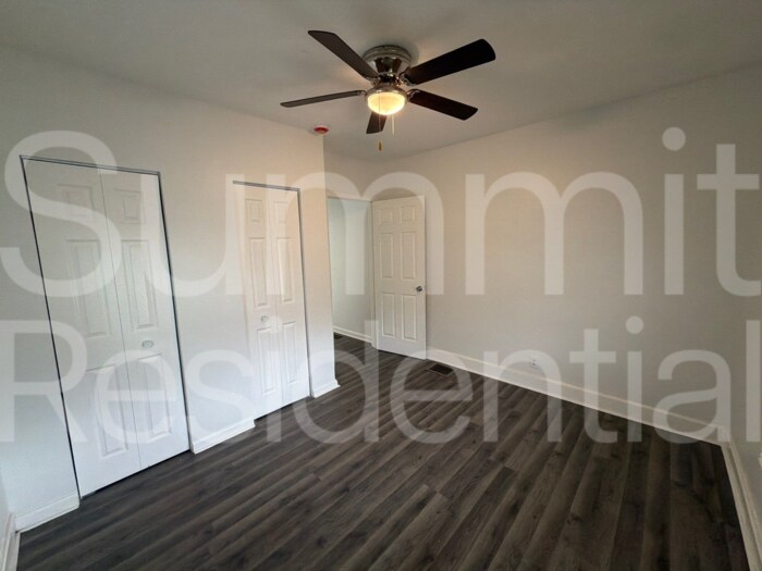 Building Photo - 2826 Taylor Blvd