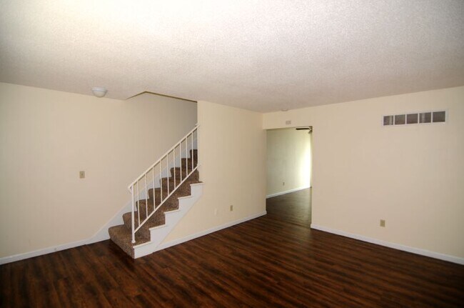 Living Room - 4 Devon Ct