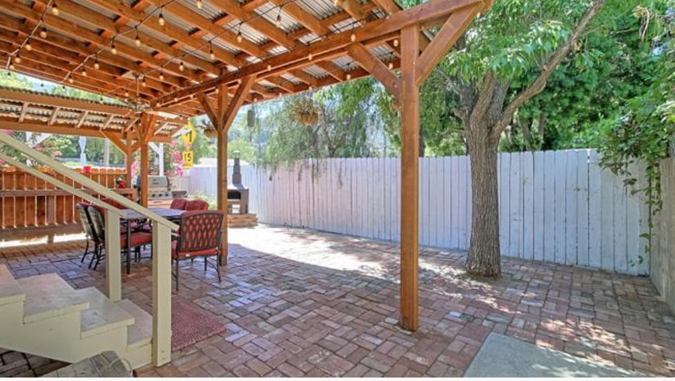 Building Photo - 157 Newbury Ln