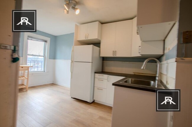 Building Photo - 2 bedroom in Boston MA 02127