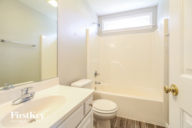 Building Photo - 3904 Melco Ct