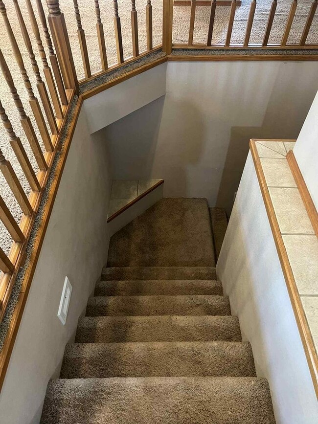 Building Photo - CARTHAGE: BEAUTIFUL 2,864 SQFT 5 BEDROOM /...