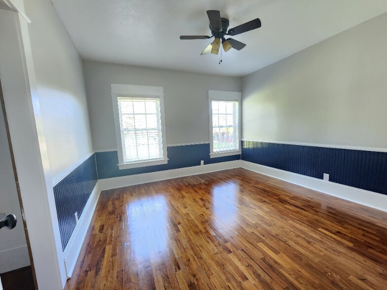 Building Photo - 149 Cedar Ln