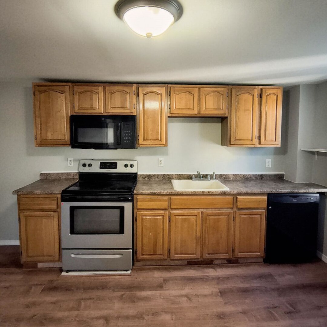 Building Photo - 37-41 Mason Avenue