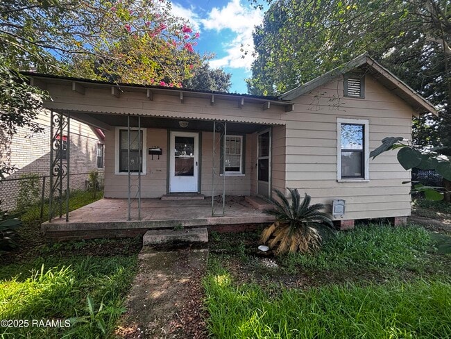 Primary Photo - 136 Tissington St