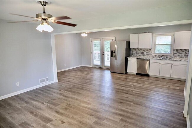 Building Photo - 4867 Flint Hill Rd SW