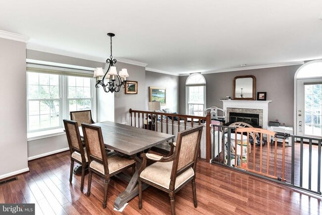 Building Photo - 21820 Leatherleaf Ct