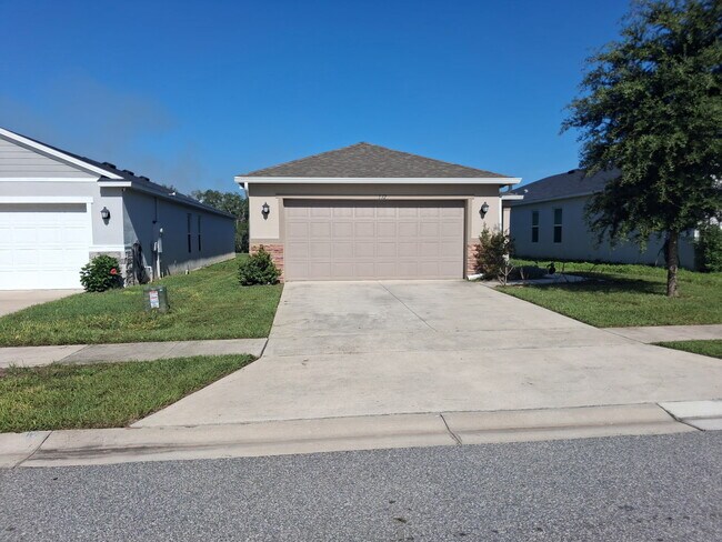 Building Photo - 1132 Papaya Cir