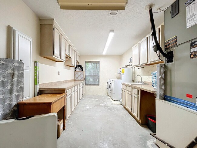 Building Photo - 14691 60th St N