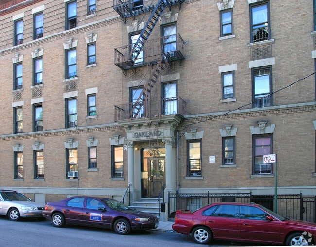 Building Photo - 723 Oakland Pl