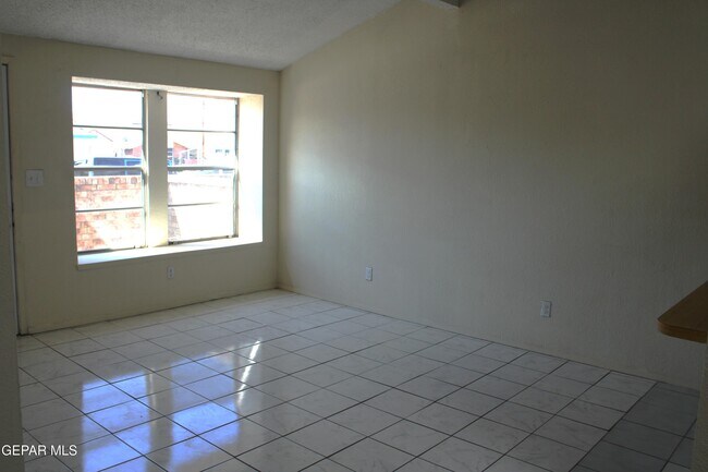 Building Photo - 11435 Sundrop Ct
