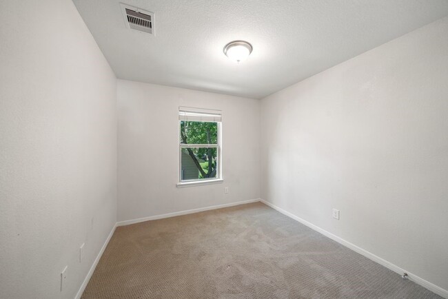 Building Photo - 16948 W Juneau St