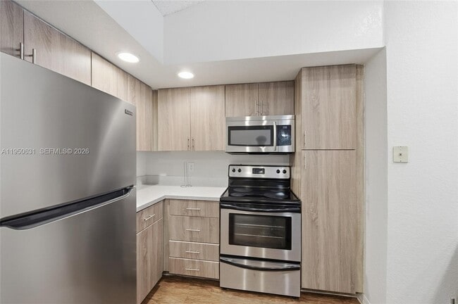 Building Photo - 437 Vista Isles Dr