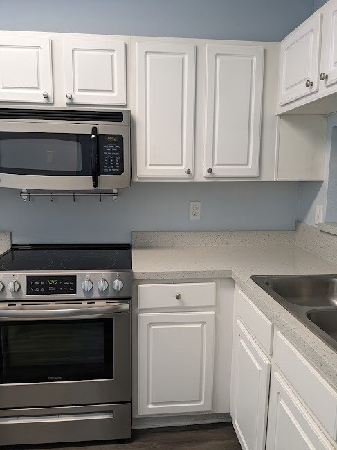 kitchen - 8230 Dames Point Crossing Blvd N
