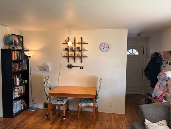 Building Photo - Charming Brick Duplex in Quiet Boise Neigh...