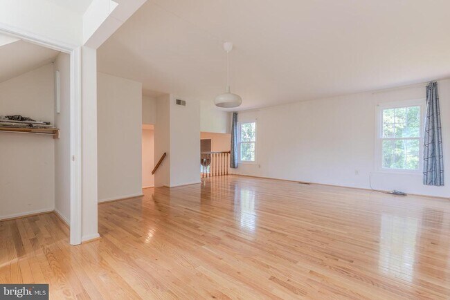 Building Photo - 3929 Sunflower Cir