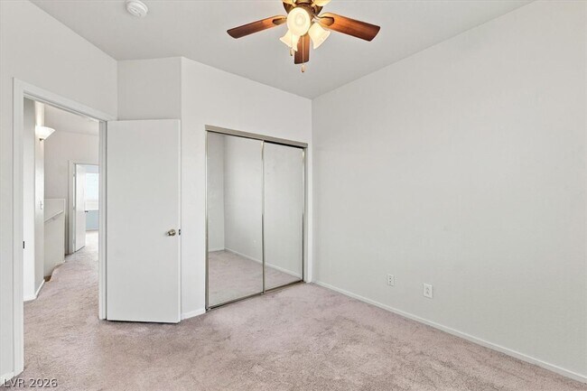 Building Photo - 2681 Park Creek Ln