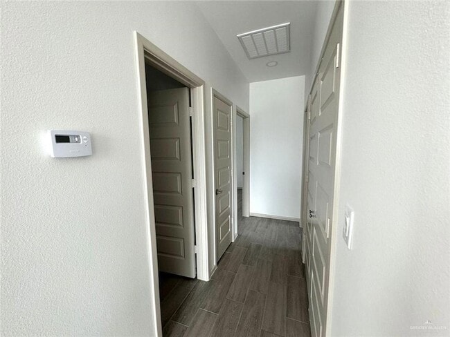 Building Photo - 7702 N 58th Ln