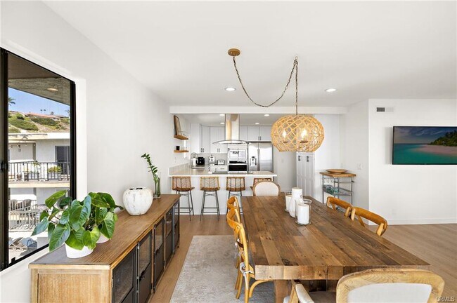 Building Photo - 126 Calle Patricia