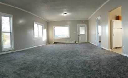 Building Photo - Looking for a home or an office space...Come take a look!!