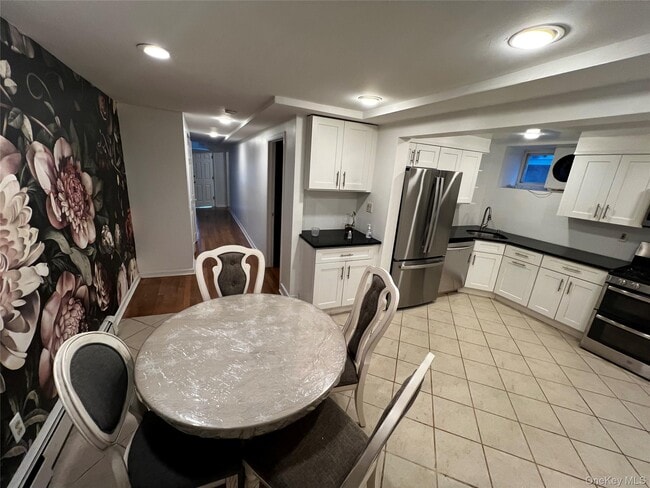 Building Photo - 101 Sterling Ave