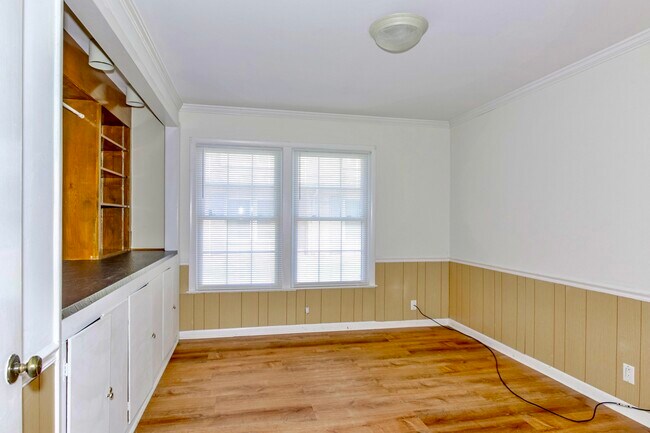 Bedroom - 3000 Hillsboro Pike