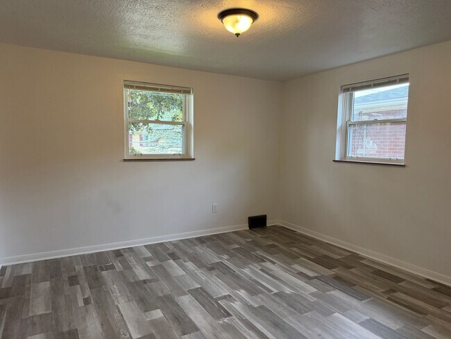 Building Photo - 1732 Harvard Ave NW