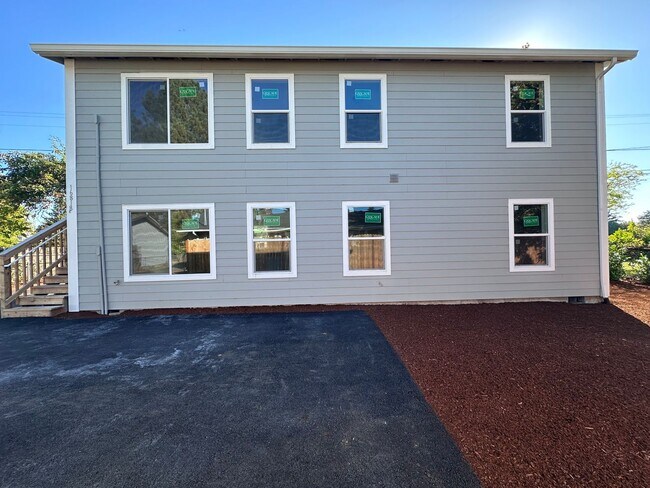 Building Photo - Brand New Construction 2 Bed 1 Bath Modern...