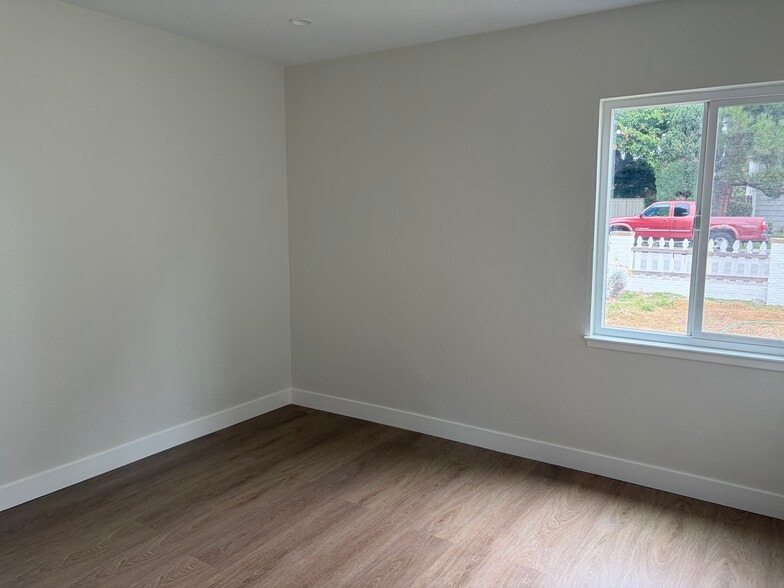 Building Photo - 2641 Elden Ave