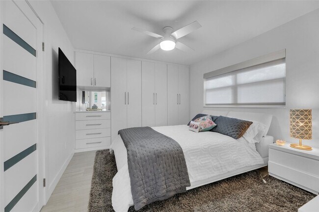 Building Photo - 1610 N Ocean Blvd