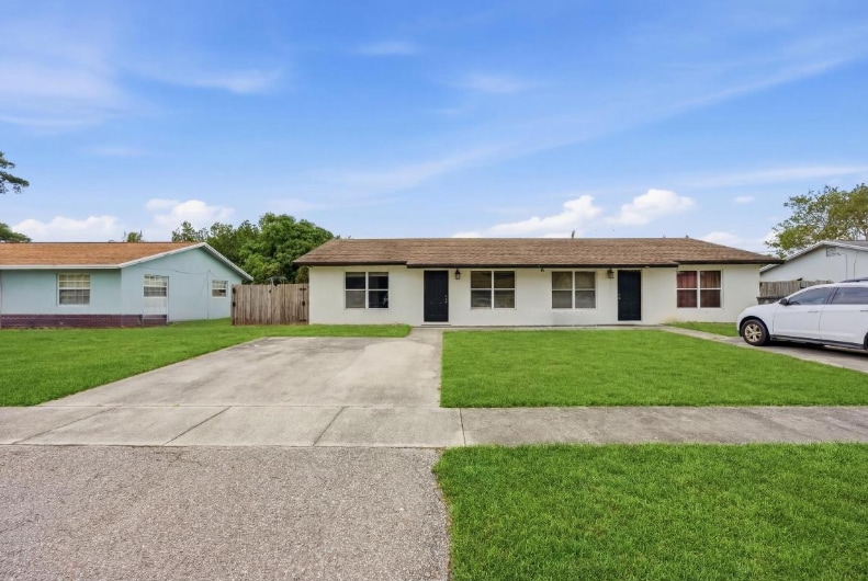 Building Photo - 3846 Roan Ln