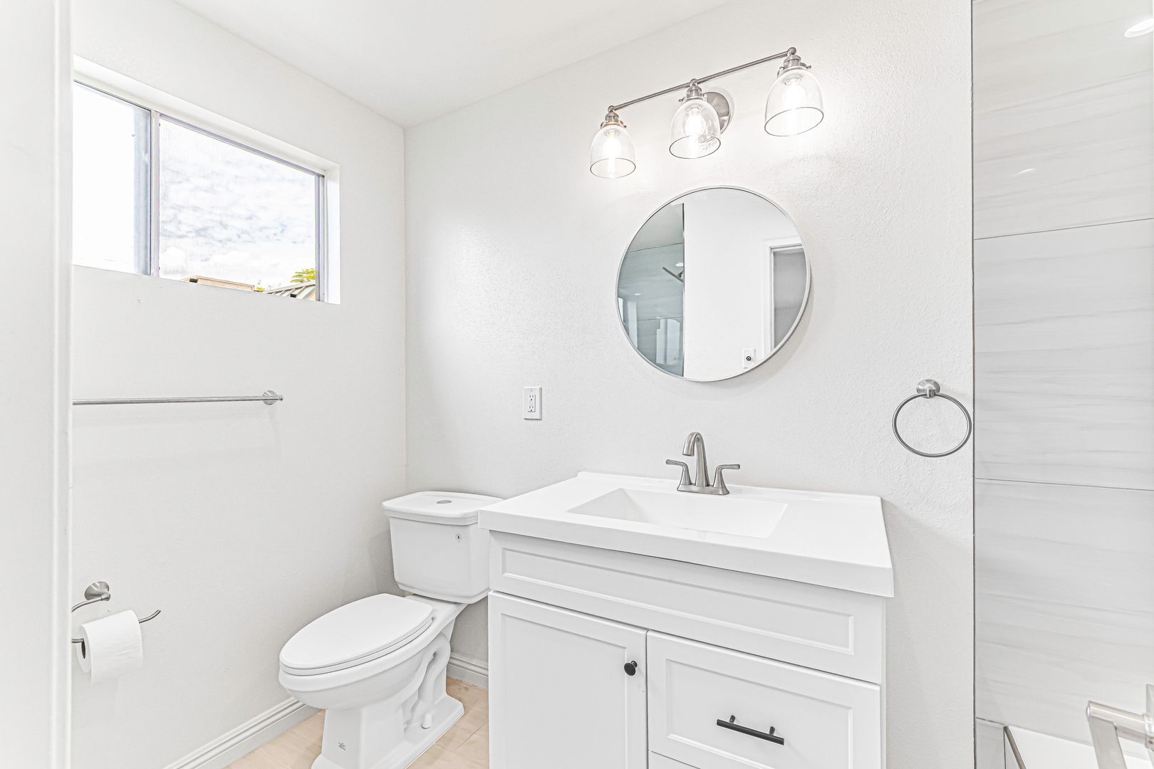 Building Photo - 402 California St