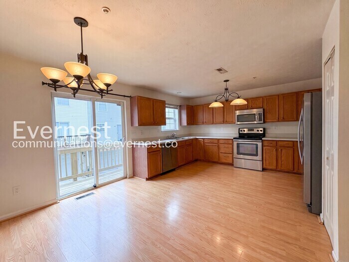 Building Photo - 6504 Tapwood Ct