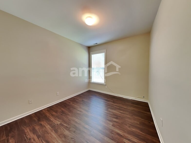 Building Photo - 235 Grand Isle Ct