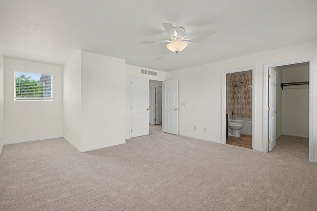 Building Photo - 5535 S Quemoy Cir