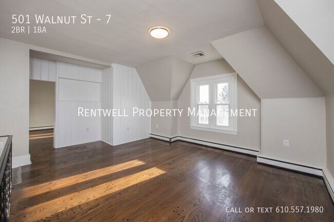 Building Photo - 501 Walnut St