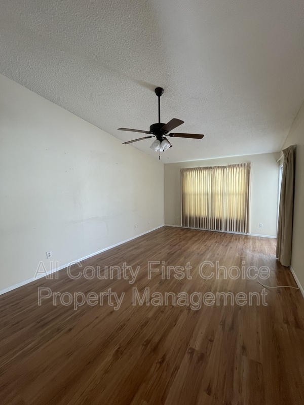 Building Photo - 7315 Parkside Villas Dr