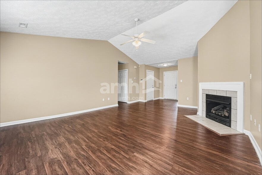 Building Photo - 6100 Glenmay Dr