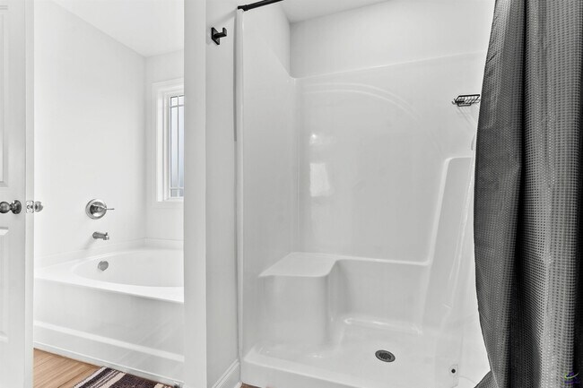 Building Photo - 241 Overton Dr